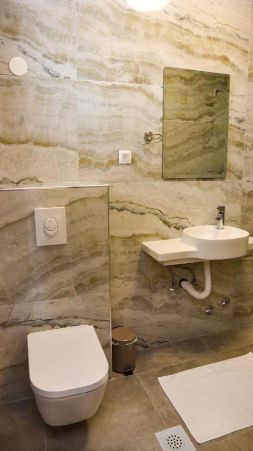 Apartments Montenegro Hills 乌尔齐尼 外观 照片