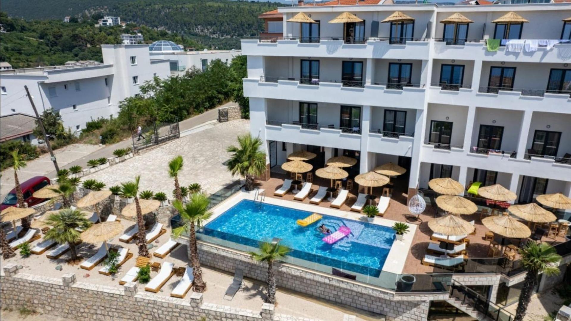 Apartments Montenegro Hills 乌尔齐尼 外观 照片