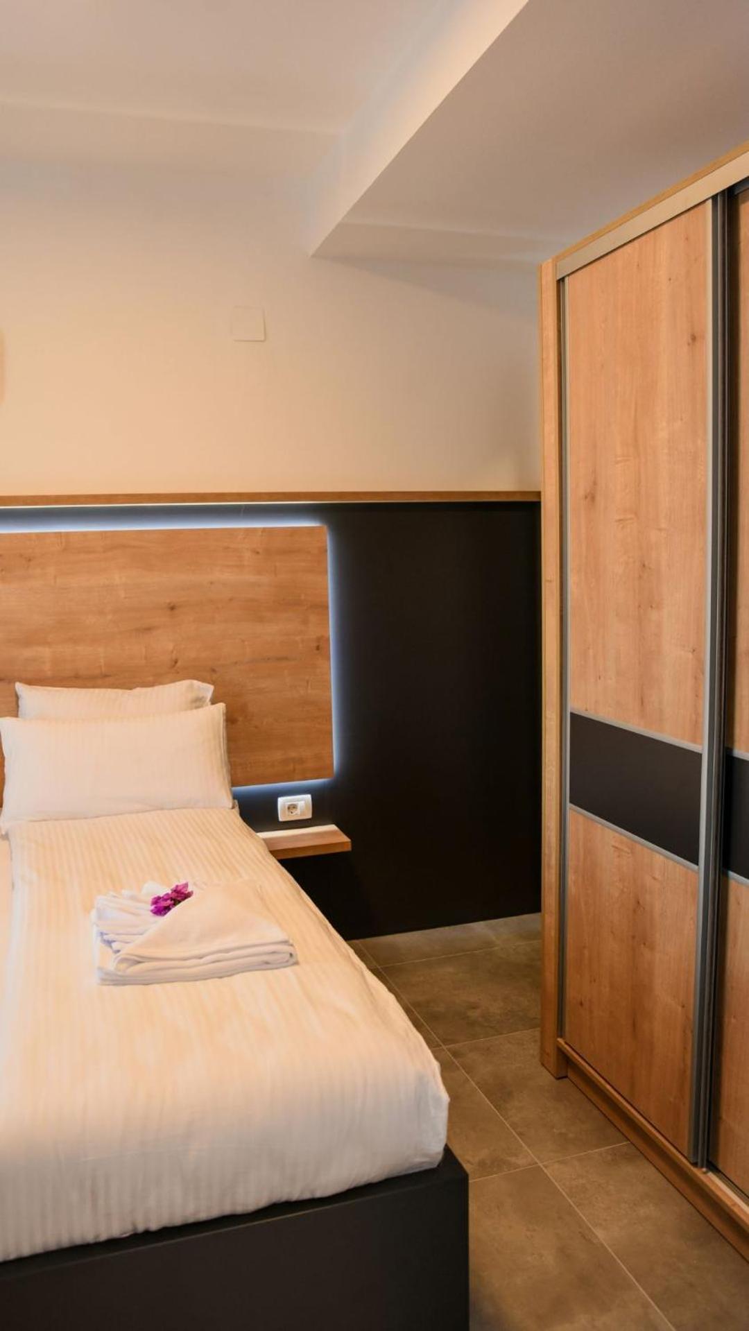 Apartments Montenegro Hills 乌尔齐尼 外观 照片