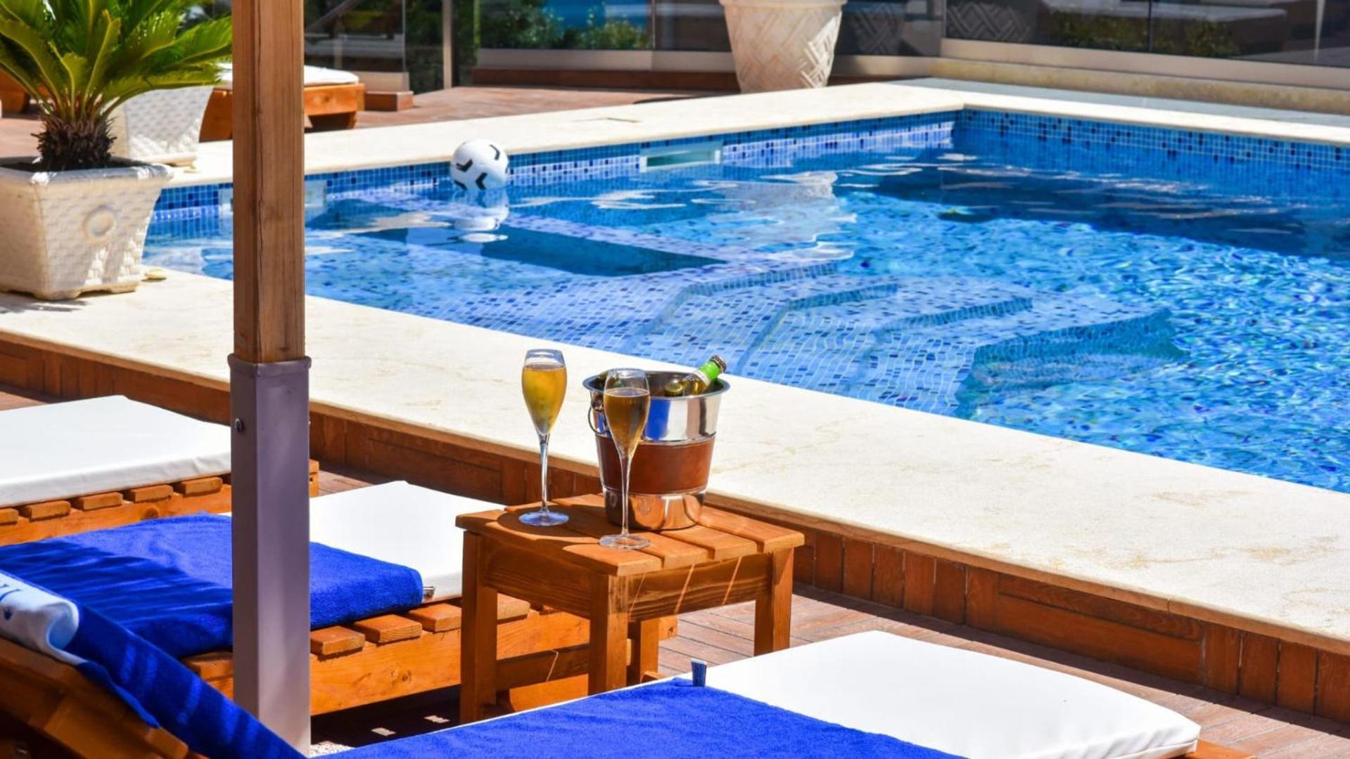 Apartments Montenegro Hills 乌尔齐尼 外观 照片